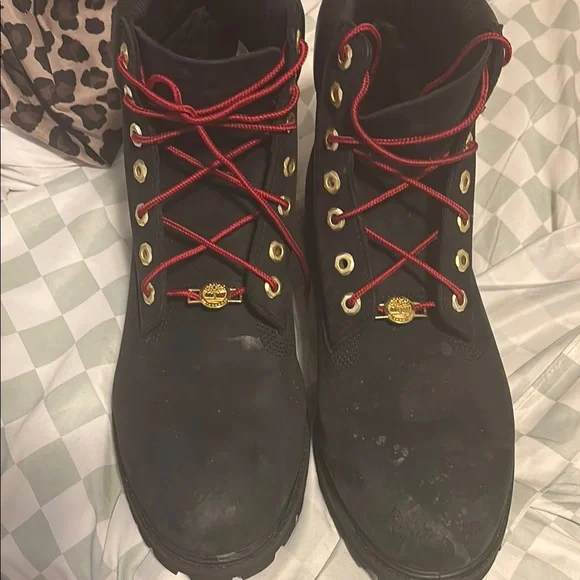 Timberland Black Boots with Red Laces Timberland | Shoes | Timberland 6 Inch Black Nubuck Boots  main image 3